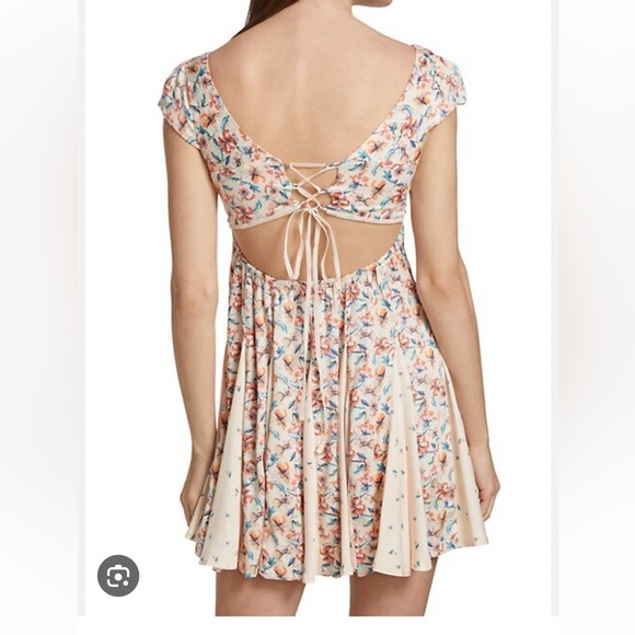 COPY - FREE PEOPLE DRESS CAP SLEEVES BACKLESS FLORAL SIZE M - Picture 2 of 6